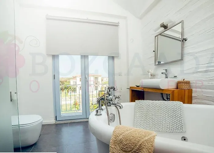 Aspasia House Bed & Breakfast 3*