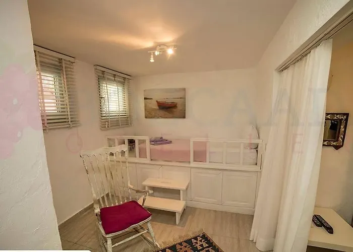 Aspasia House Bed & Breakfast Bozcaada