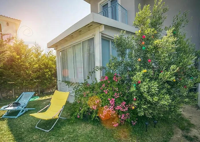 Aspasia House Bed & Breakfast 3*